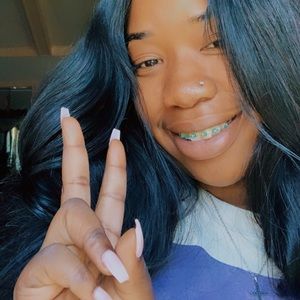 Meet your Posher, Alaiya